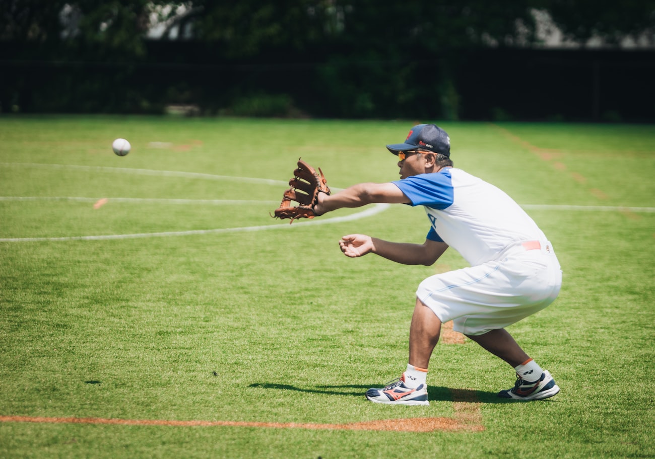 Left-handed player fielding